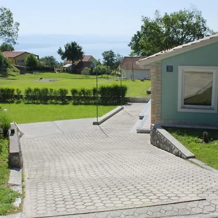 Semesterbostad House With A Parking Space Veprinac, Opatija - 7699 Veprinac